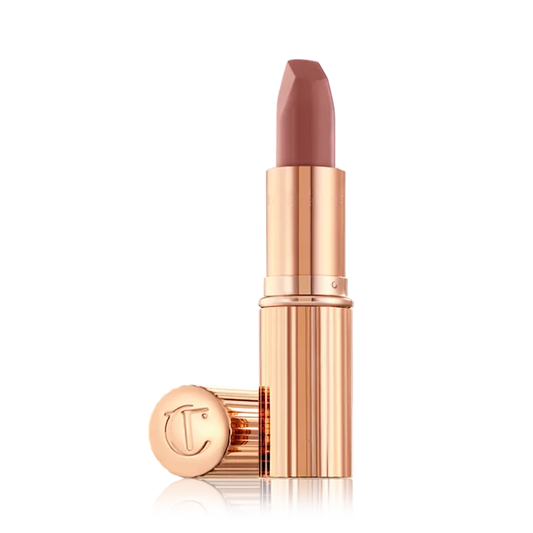 Charlotte Tilbury matte revolution tono very Victoria