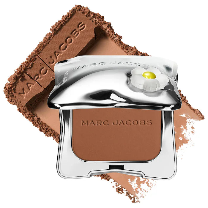 Marc Jacobs Beauty 
Legally Bronze Talc-Free Blurring Powder Bronzer tono 30 medium
